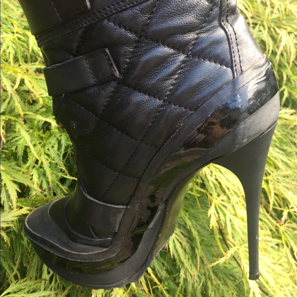 Burberry Women’s Ankle Boots Black Quilted Size 10 - Picture 6 of 8